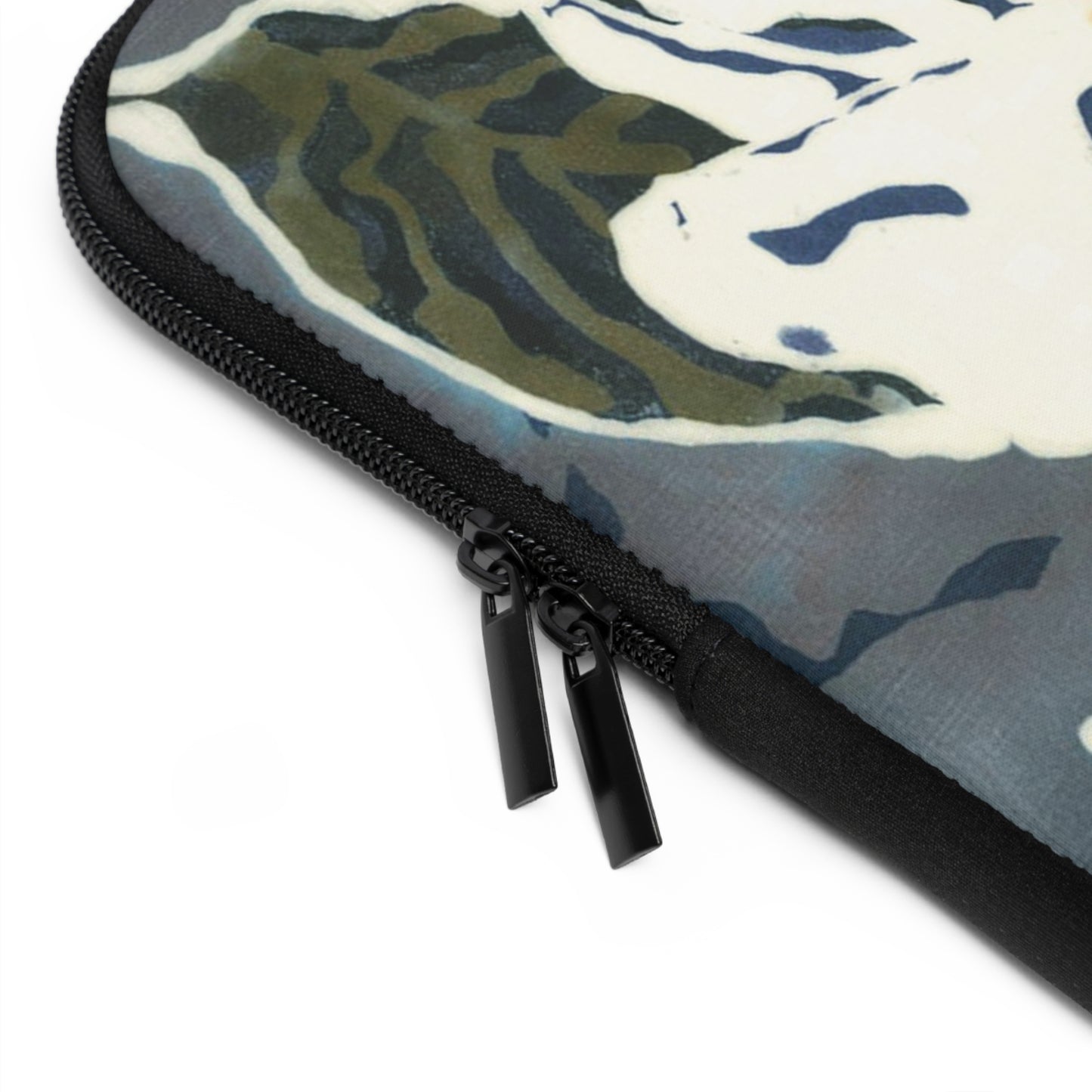 "Art Meets Tech: 13 inch " Serti Batik Laptop Sleeve" - Magnolia